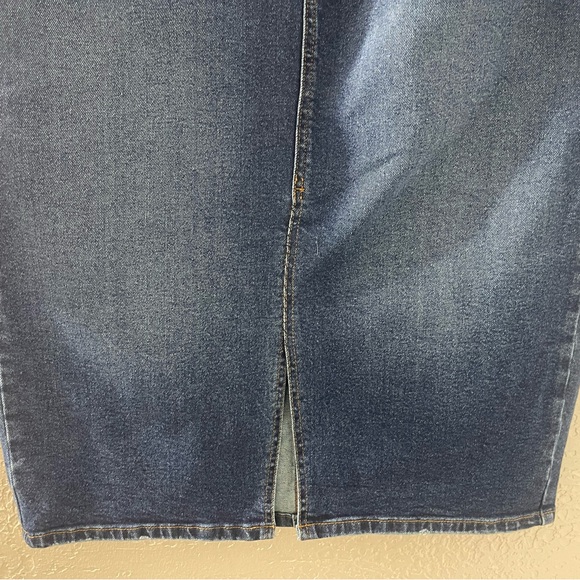 Sofia by Sofia Vergara Blue Denim Midi Skirt Size 12 - Picture 3 of 9